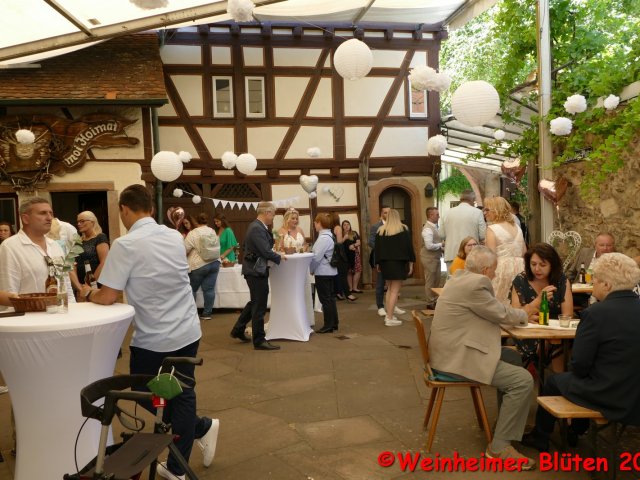 2022-Hochzeit-Laura-Felix-019