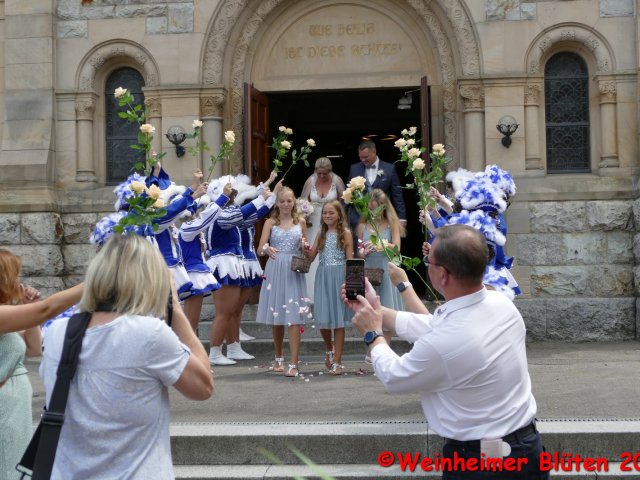 2022-Hochzeit-Laura-Felix-023