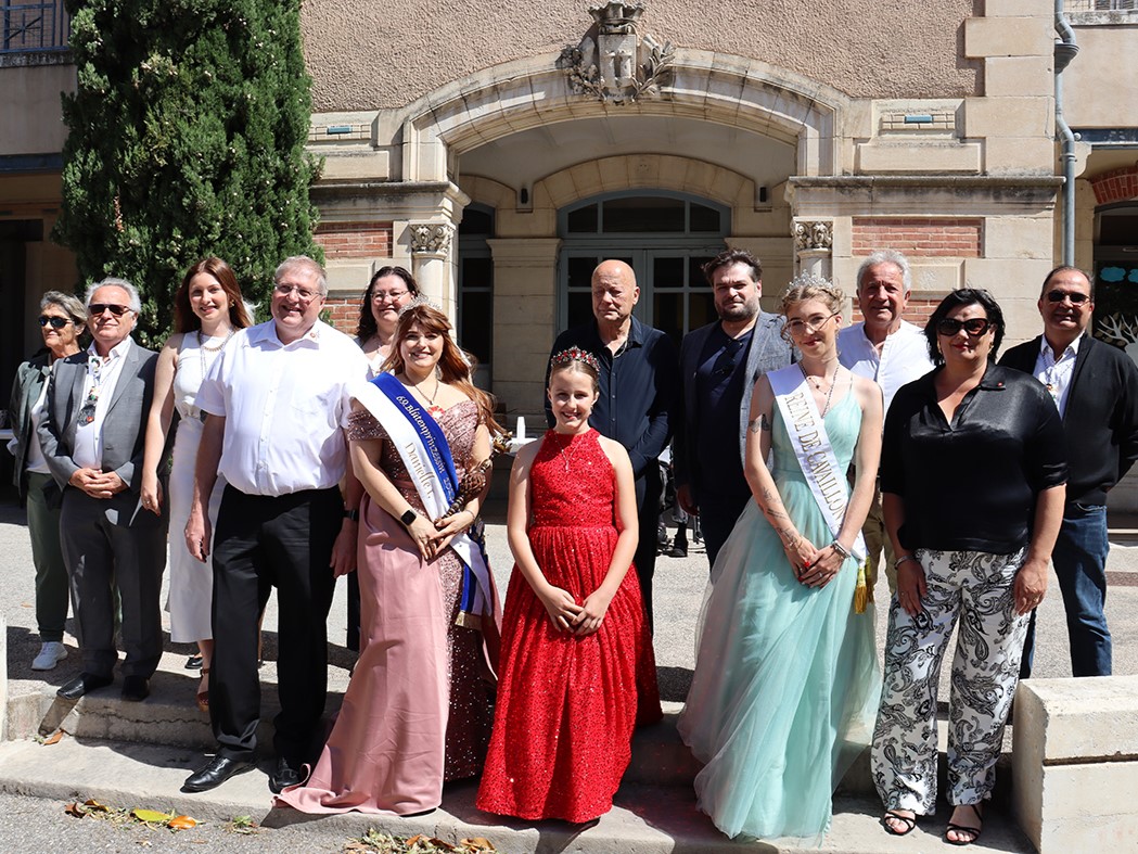 Blüten beim 93. Corso in Cavaillon
