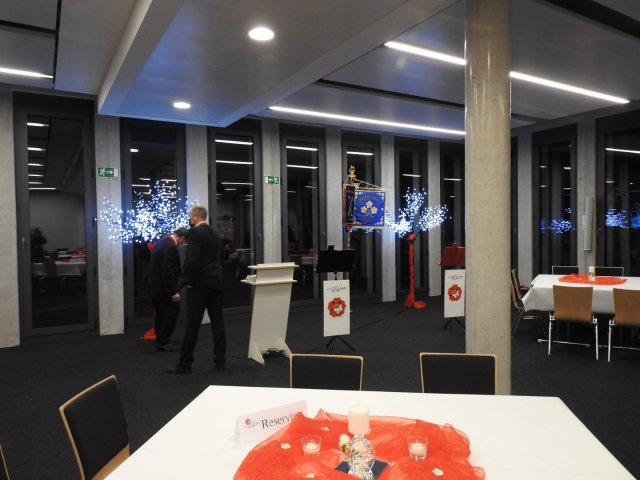 2021-Inthro-Rahmen-002