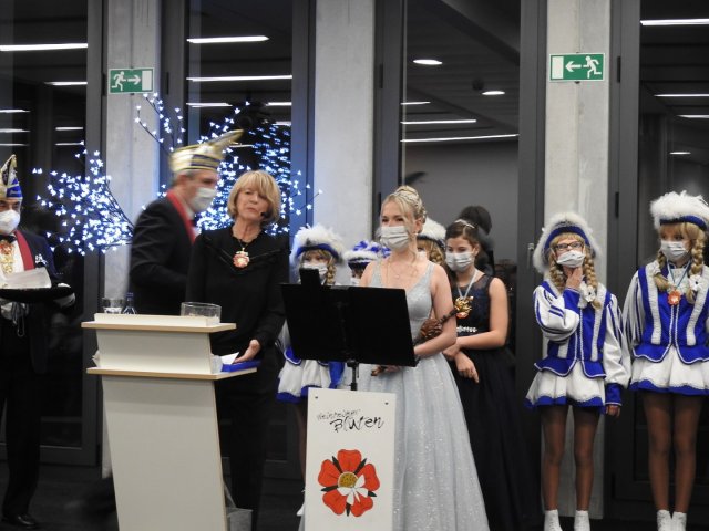 2021-Inthro-Rahmen-030