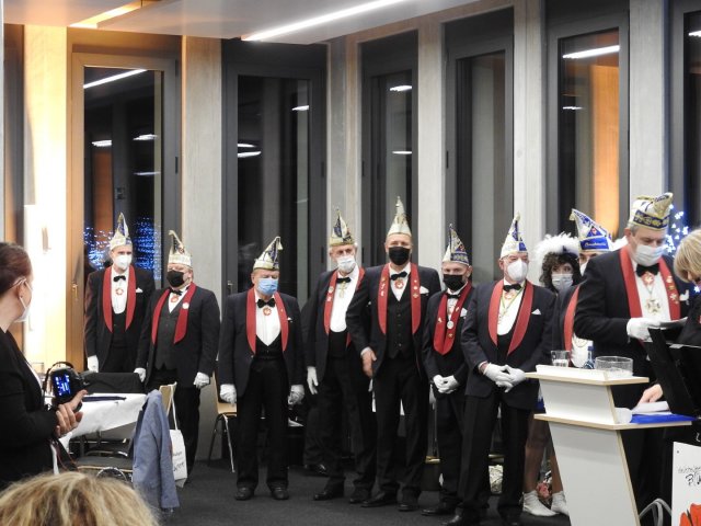 2021-Inthro-Rahmen-031