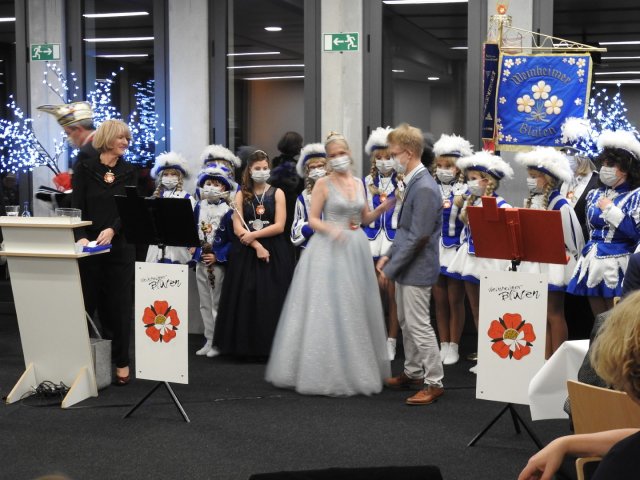 2021-Inthro-Rahmen-035