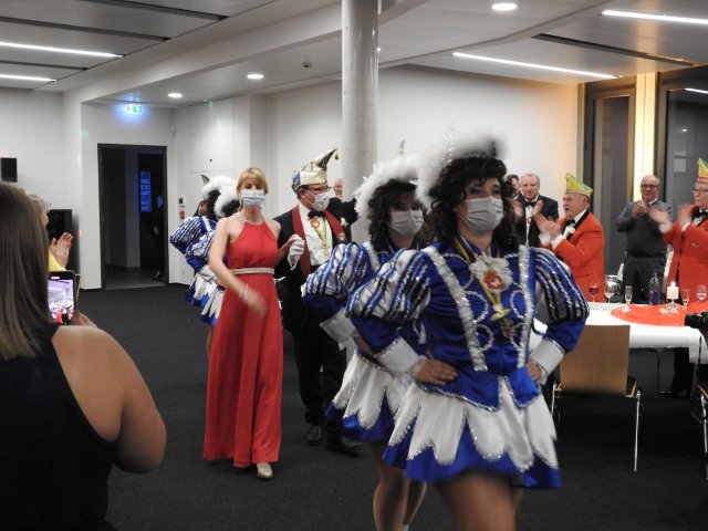 2021-Inthro-Rahmen-047